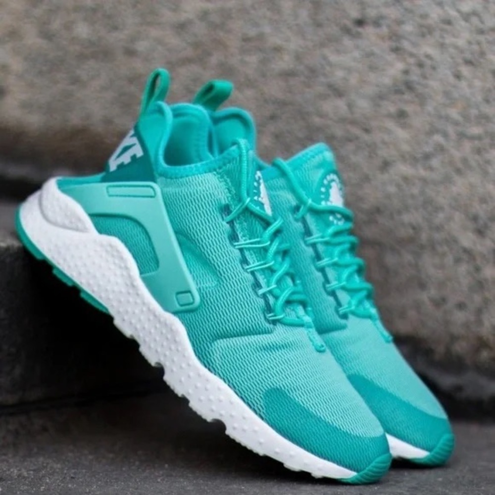NIKE 👟 Air Huarache Sneakers
